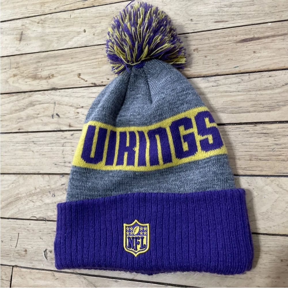 NFL Vikings New Era Beanie Adult Winter Snow Hat Purple Gray Yellow Knit Cap - Picture 7 of 10